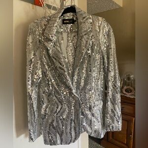 B41 - Fashion Nova Luxe Silver Sequin Women's Suit